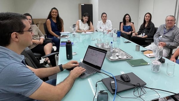 Reunião para validação do processo de compras da GERAD na CODATA