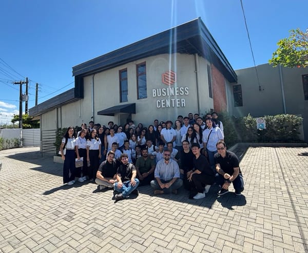 Alunos da ECIT Mamanguape visitam a Cabe Mais em ação do projeto com o AYTY
